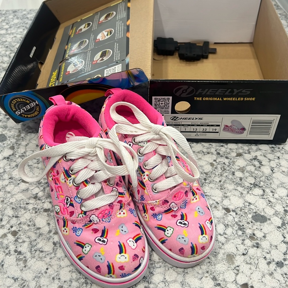 HEELYS Youth Size 1